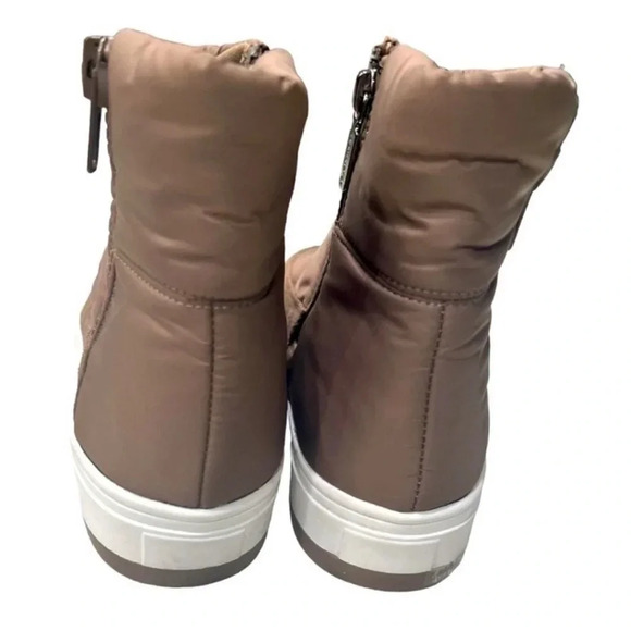 Blondo Samarie Waterproof Quilted Platform Boot Women’s Size 7.5 NWT - Picture 4 of 6